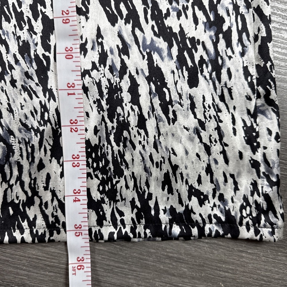 Express Dress Women's Size Med Long Sleeve Animal Print‎ Short Silky - Picture 5 of 6
